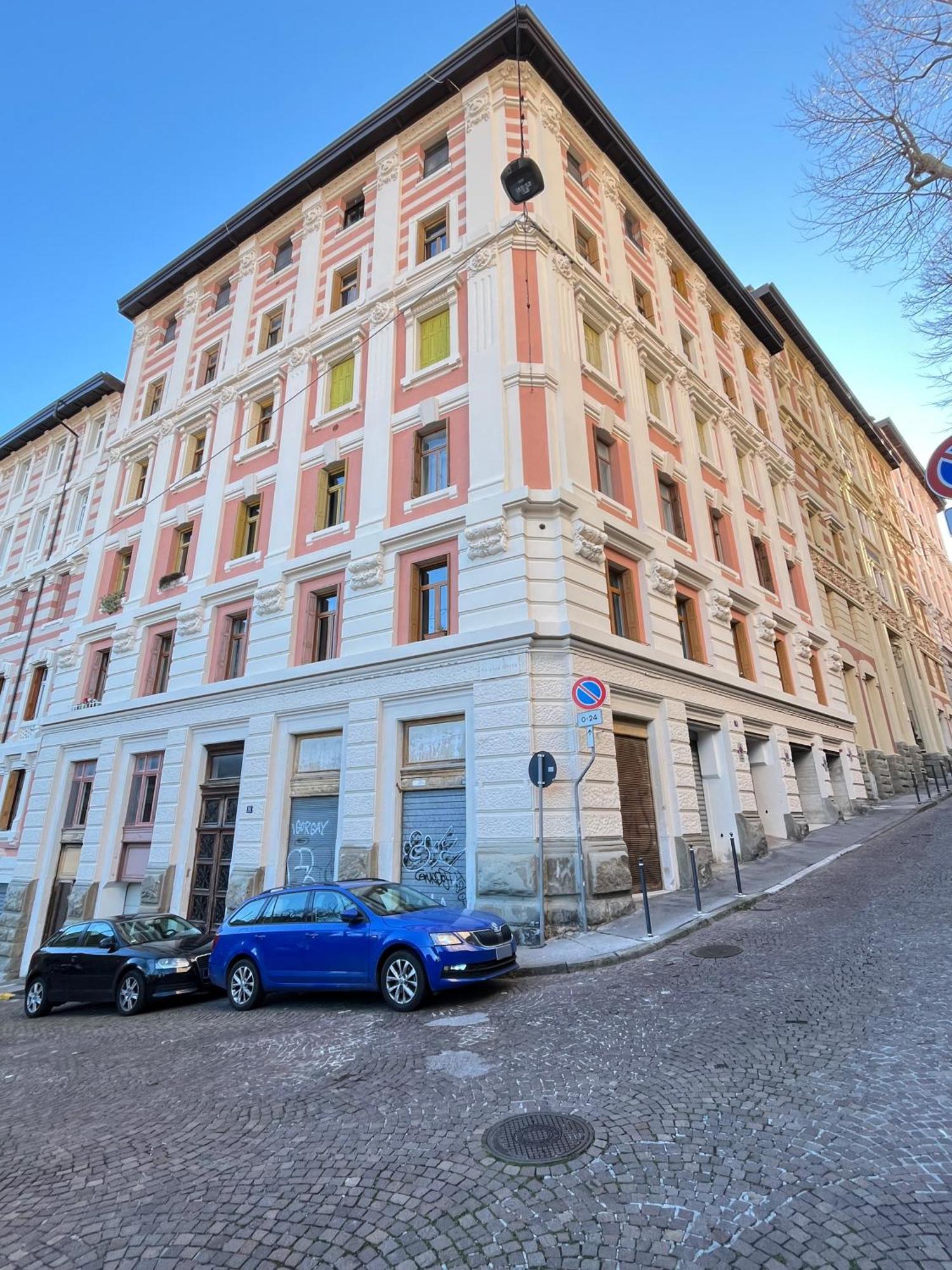 Casa Vacanze Desiderio Trieste Bagian luar foto