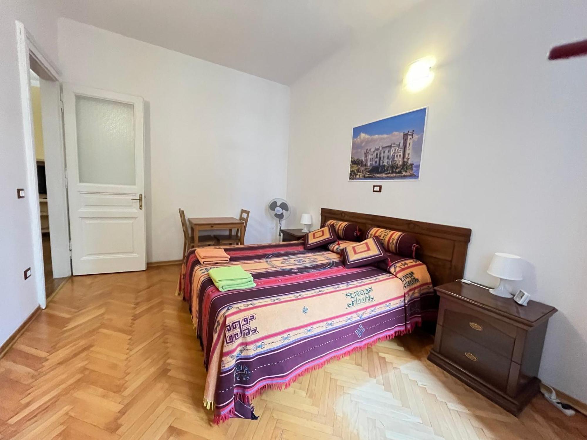 Casa Vacanze Desiderio Trieste Bagian luar foto
